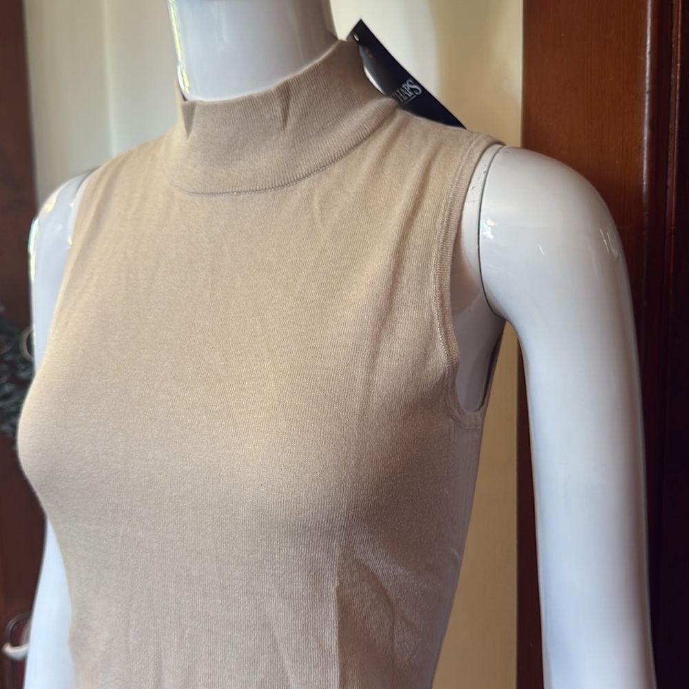 NWT chaps size small Sleeveless Beige Top light summery